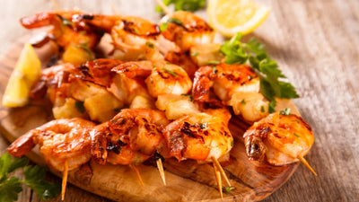 Brochetas de Langostinos, Rape y Piña